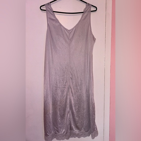 Lavender Silk Night Gown - Picture 2 of 5